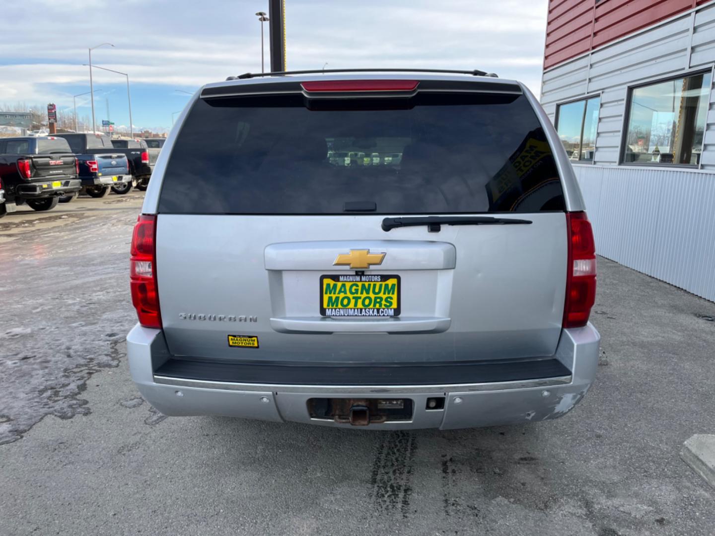 2013 SILVER /black leather CHEVROLET SUBURBAN LTZ (1GNSKKE70DR) with an 5.3L engine, Automatic transmission, located at 1960 Industrial Drive, Wasilla, 99654, (907) 274-2277, 61.573475, -149.400146 - Photo#3